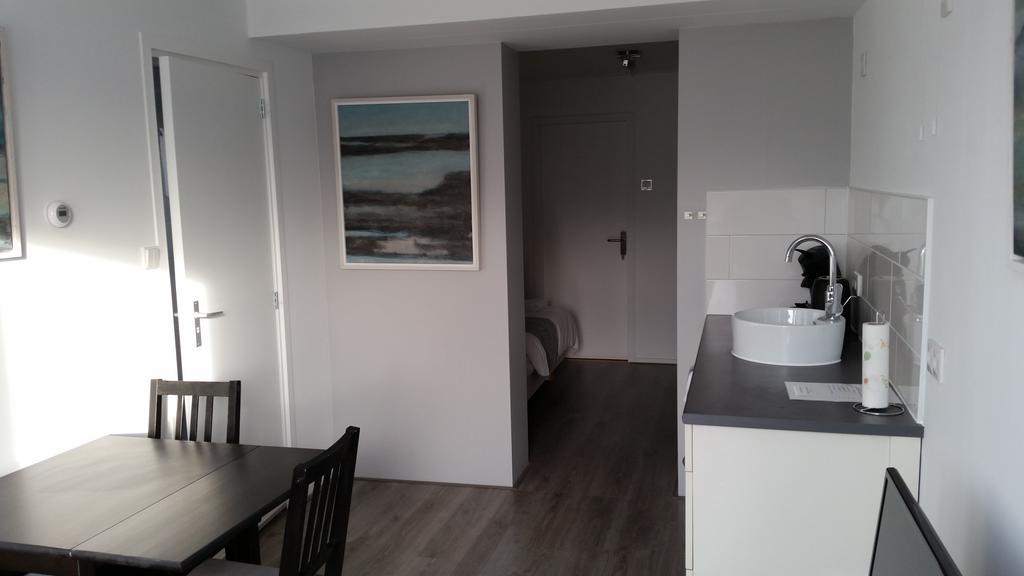 Homestay Bij Aelita Den Burg Rum bild