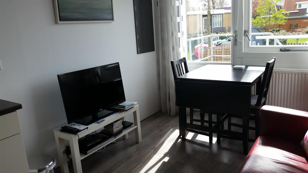 Homestay Bij Aelita Den Burg Exteriör bild